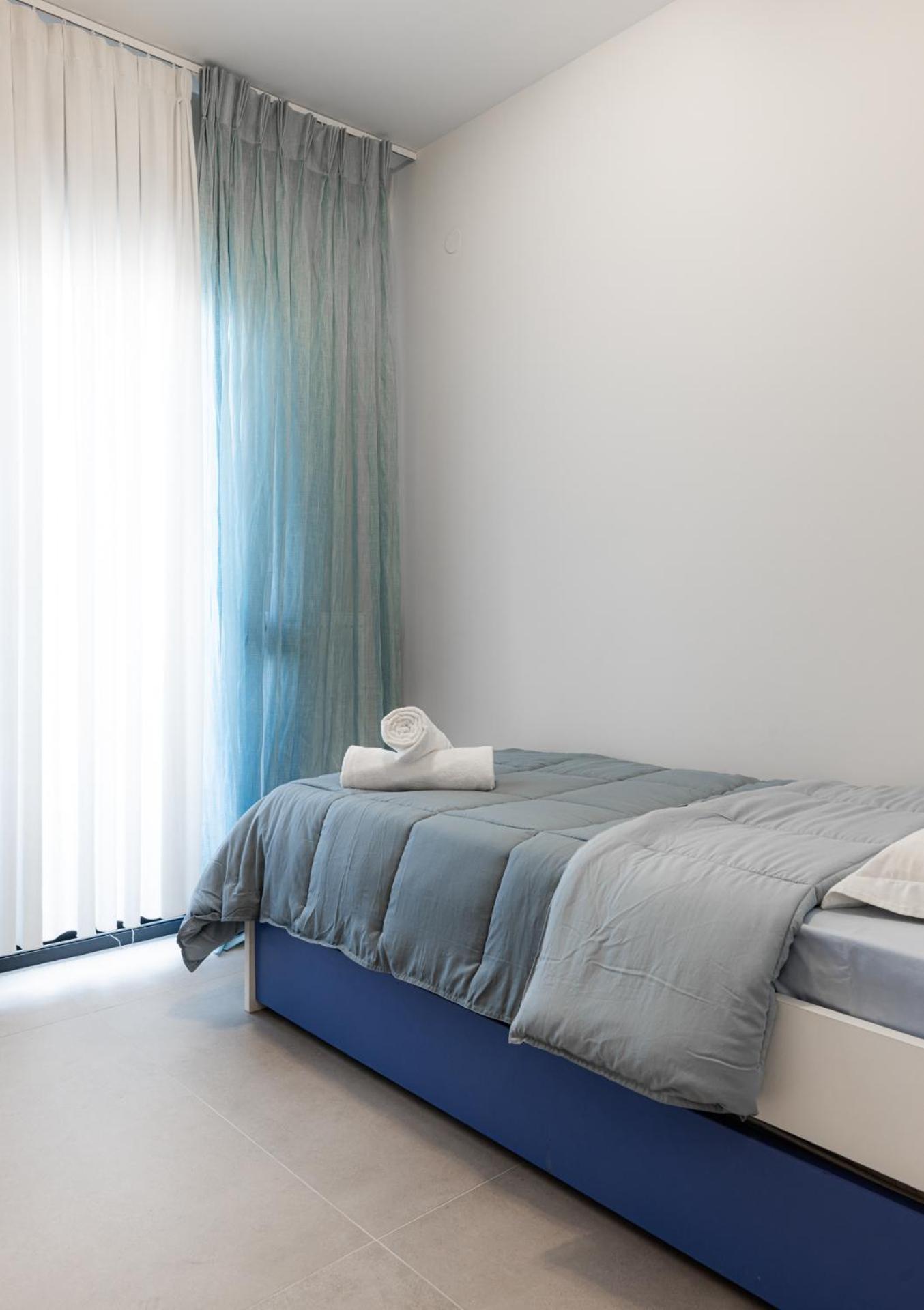 Cozy Apartment In Kalamaria, Солун Екстериор снимка