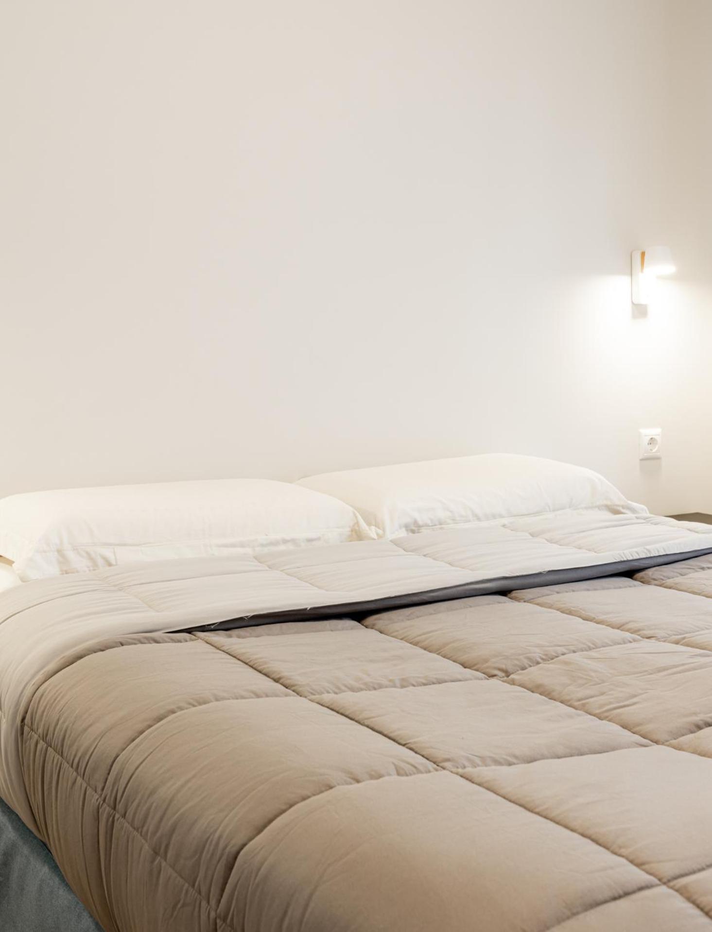 Cozy Apartment In Kalamaria, Солун Екстериор снимка